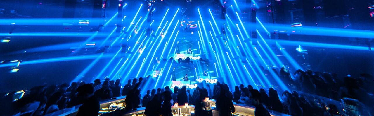 Spaceplus Bangkok VIP Tables